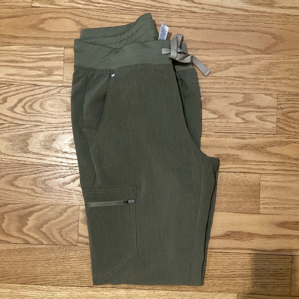 Green Figs joggers
